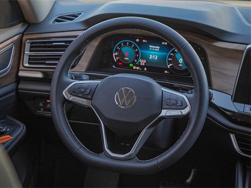 New 2026 Volkswagen Atlas SE image 21