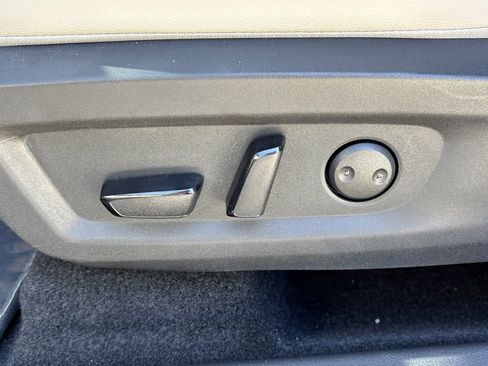 New 2025 Nissan Murano SV image 14