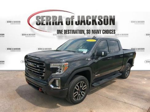 Used 2020 GMC Sierra 1500 AT4 w/ AT4 Premium Package AWD/4WD image 4