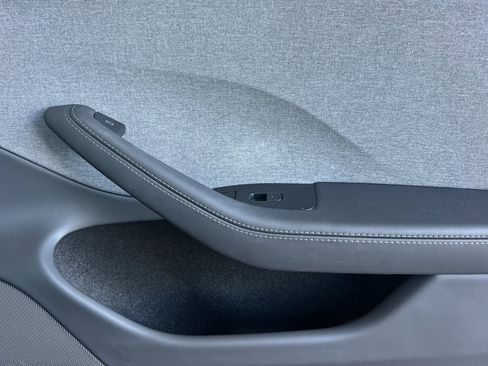 Used 2025 Tesla Model 3 Long Range RWD image 19