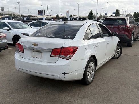 Used 2016 Chevrolet Cruze LS image 5
