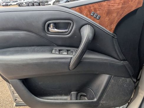 Used 2019 INFINITI QX80 Luxe image 18