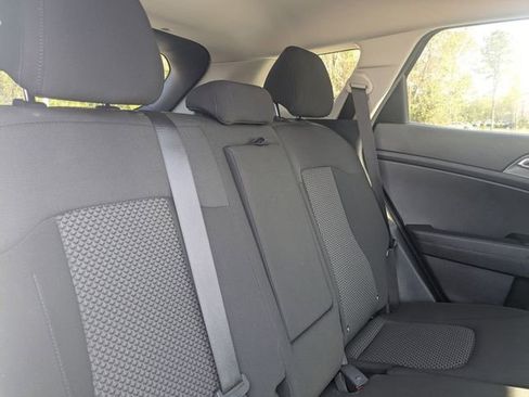 Used 2025 Kia Sportage LX image 29