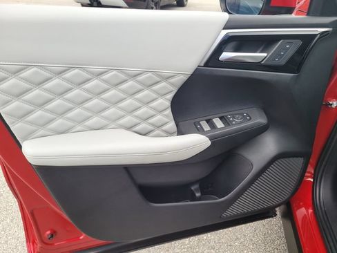 Used 2023 Mitsubishi Outlander SEL FWD image 17