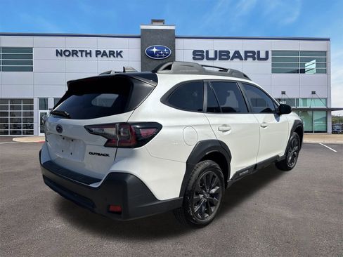 Certified 2025 Subaru Outback Onyx Edition image 3