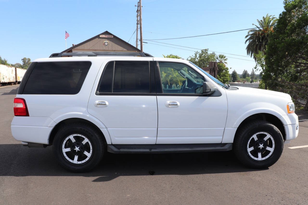 Used 2015 Ford Expedition XLT AWD/4WD image 9