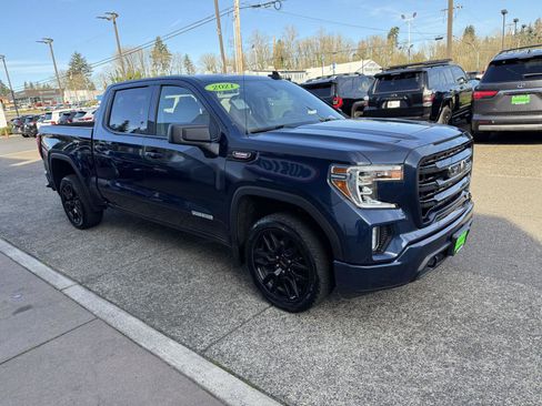 Used 2021 GMC Sierra 1500 Elevation w/ LPO, Elevation Black Package image 8