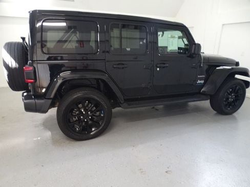 Certified 2023 Jeep Wrangler Unlimited Sahara w/ Cold Weather Group AWD/4WD image 24
