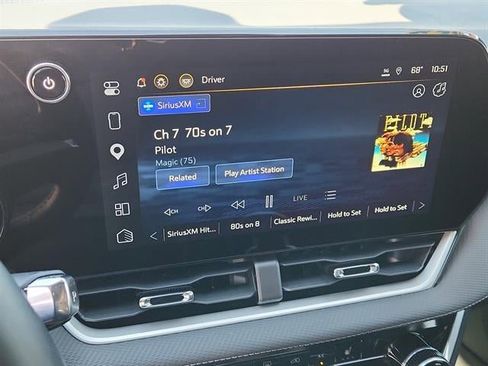 Used 2025 Chevrolet Equinox LT w/ Safety and Technology Package AWD/4WD image 18