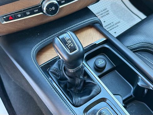 Used 2020 Volvo XC90 T6 Inscription w/ Protection Package Premier image 29