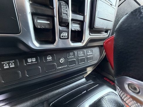 Used 2019 Jeep Wrangler Unlimited Sport S AWD/4WD image 7