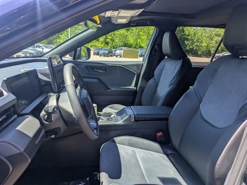 Used 2026 Toyota RAV4 XSE w/ Weather Package AWD/4WD image 15