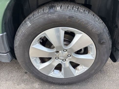 Used 2011 Subaru Outback 3.6R Limited w/ PWR Moonroof Pkg image 16