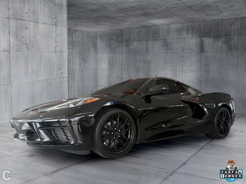 Used 2025 Chevrolet Corvette Stingray Preferred Cpe w/ 2LT RWD image 2