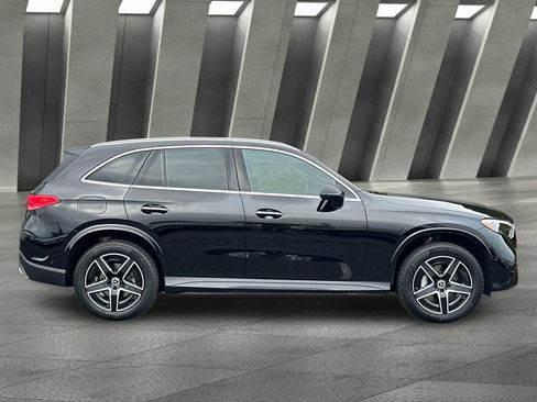 Certified 2025 Mercedes-Benz GLC 300 4MATIC image 3