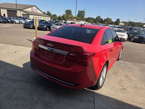 Used 2016 Chevrolet Cruze LT image 5