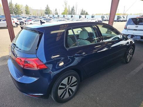 Used 2015 Volkswagen e-Golf SEL Premium image 5