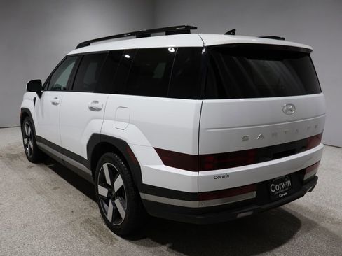 Used 2024 Hyundai Santa Fe Limited image 4