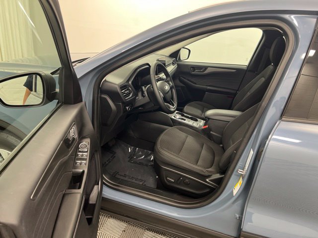 Used 2023 Ford Escape Active AWD/4WD image 12