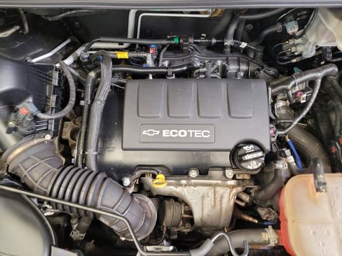 Used 2020 Chevrolet Trax LS w/ Tint and Cruise Package FWD image 30