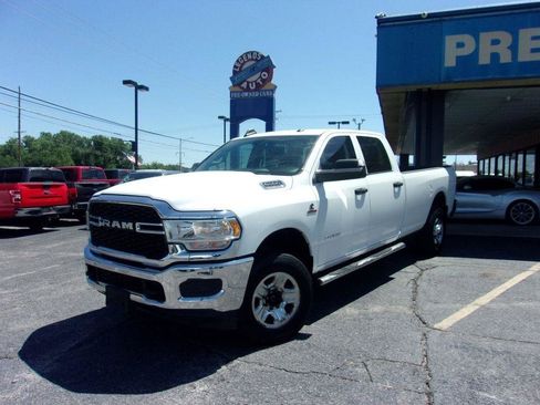 Used 2019 RAM 3500 Tradesman w/ Chrome Appearance Group AWD/4WD image 1