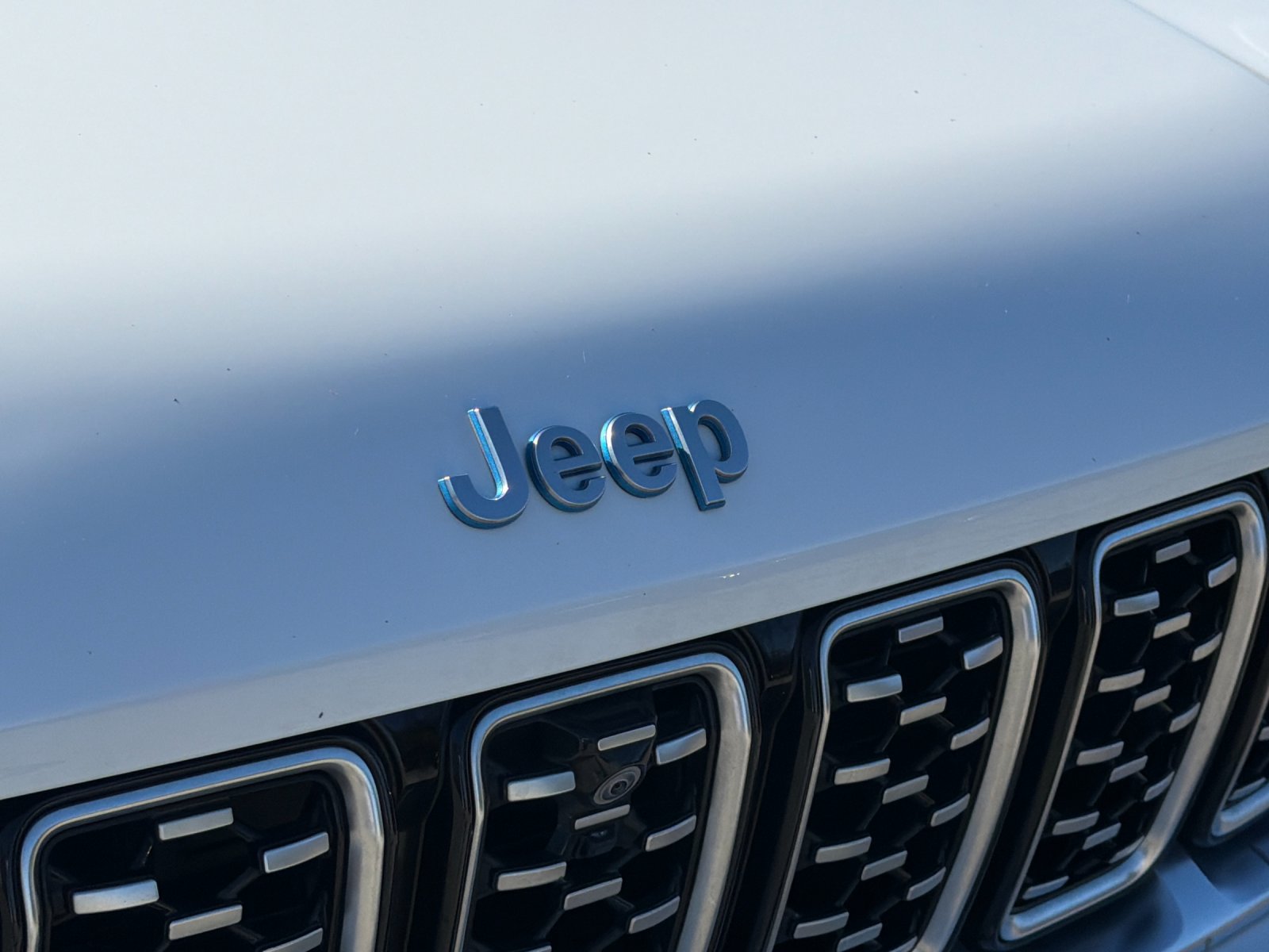 Used 2023 Jeep Grand Cherokee Summit w/ Advanced Protech Group IV AWD/4WD image 39
