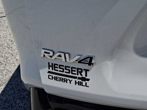 Used 2021 Toyota RAV4 XSE AWD/4WD image 32
