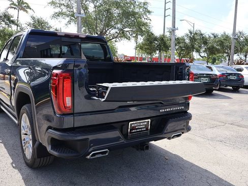 Used 2021 GMC Sierra 1500 Denali w/ Denali Ultimate Package AWD/4WD image 21