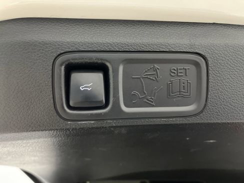 Used 2020 Lincoln Navigator L Reserve w/ Luxury Package image 16