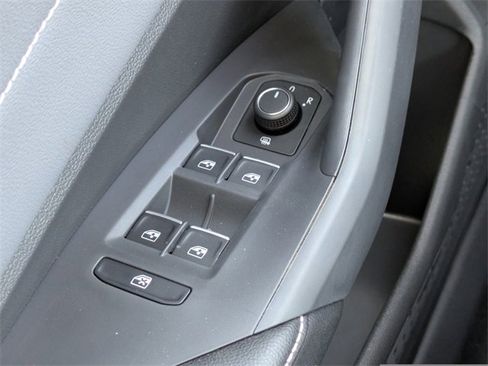 New 2026 Volkswagen Jetta SEL image 25