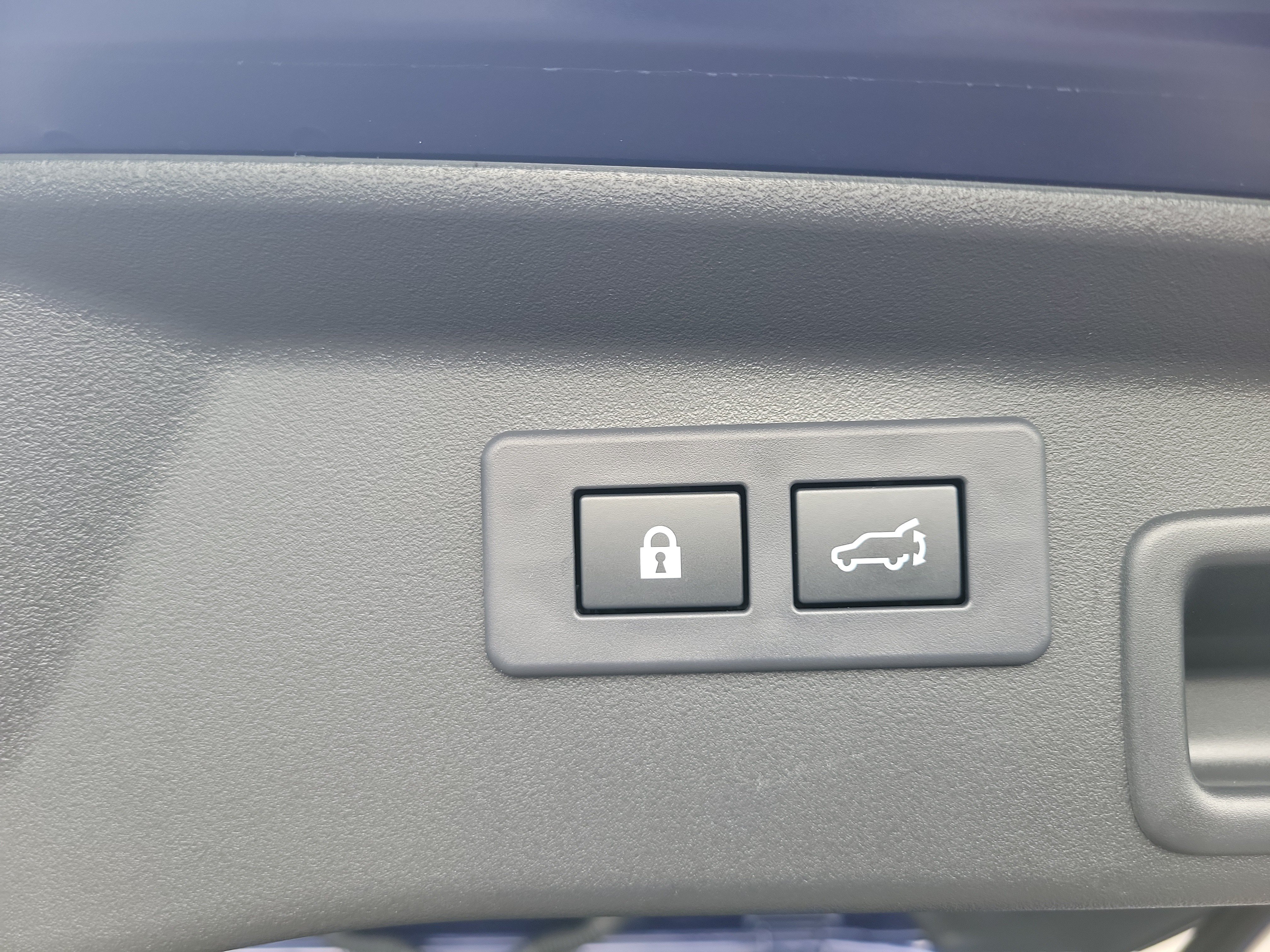 Certified 2026 Subaru Outback Limited AWD/4WD image 10