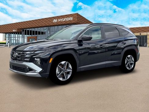New 2026 Hyundai Tucson SEL FWD image 2