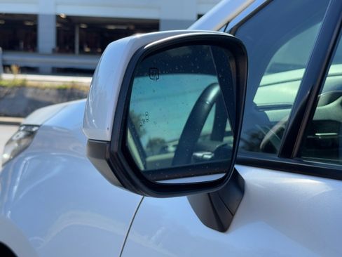 Used 2023 Toyota Sienna XLE image 38