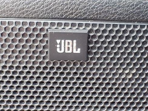 Used 2016 Toyota Tacoma TRD Sport image 7