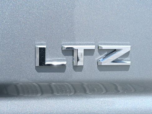 Used 2024 Chevrolet Silverado 2500 LTZ image 37