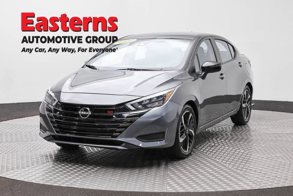 Used 2024 Nissan Versa SR FWD image 1