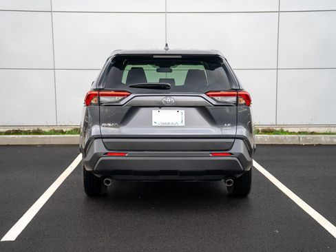Used 2025 Toyota RAV4 LE image 7