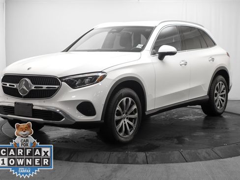 Used 2025 Mercedes-Benz GLC 300 4MATIC image 7