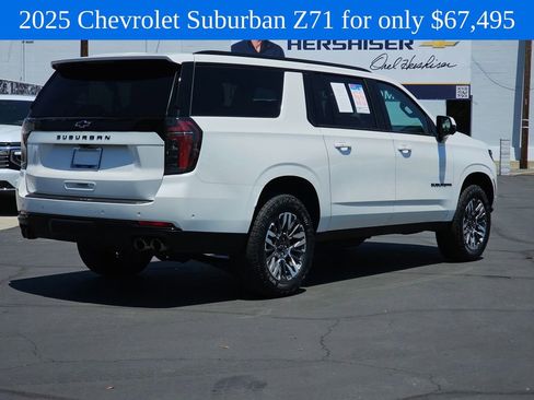 Used 2025 Chevrolet Suburban Z71 AWD/4WD image 7