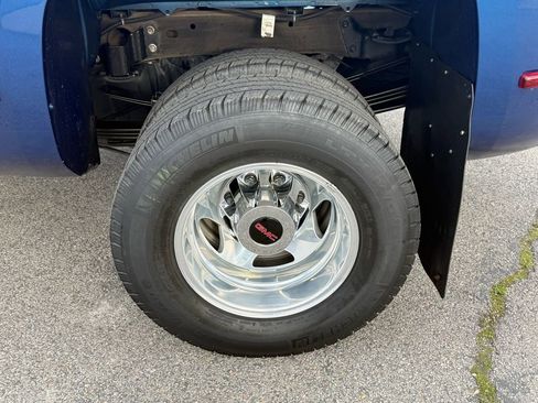 Used 2015 GMC Sierra 3500 Denali w/ Duramax Plus Package image 9