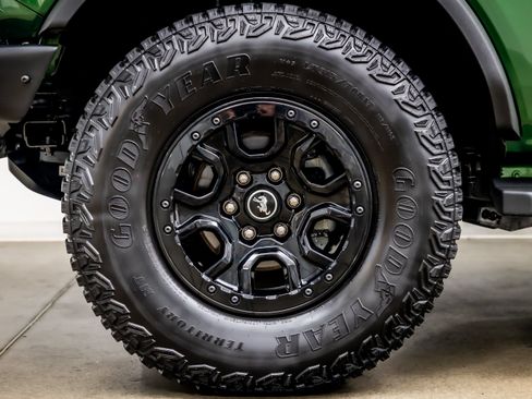 Used 2024 Ford Bronco Wildtrak AWD/4WD image 36