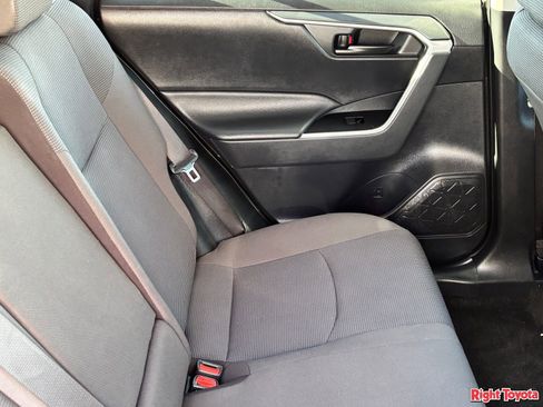Certified 2019 Toyota RAV4 LE w/ Carpet Mat Package FWD image 14