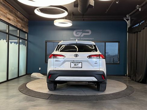 Used 2022 Toyota Corolla Cross LE w/ Black Badges Package (TMS) image 4