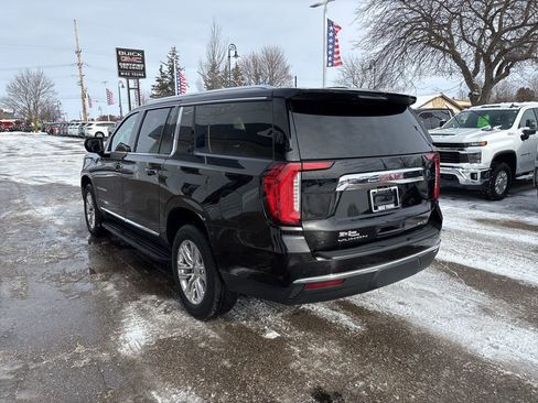 Used 2022 GMC Yukon XL SLT image 7
