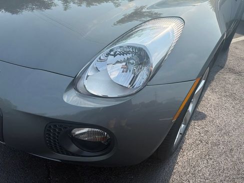 Used 2007 Pontiac Solstice GXP w/ Premium Package RWD image 9