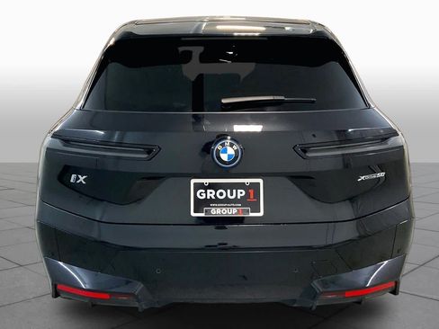 Used 2024 BMW iX xDrive50 w/ Sport Package AWD/4WD image 4