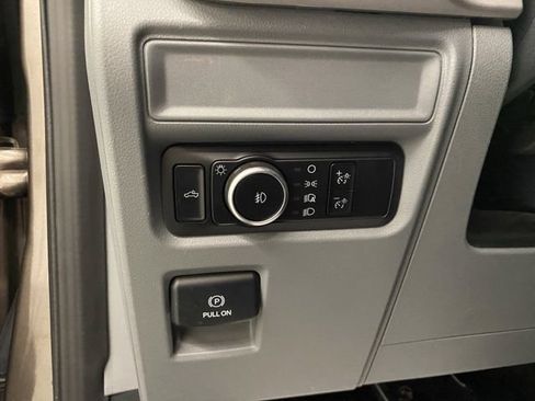 Used 2023 Ford F150 XLT AWD/4WD image 31