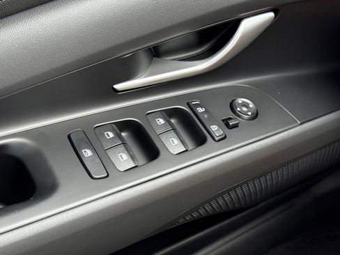 New 2026 Hyundai Elantra SE FWD image 15