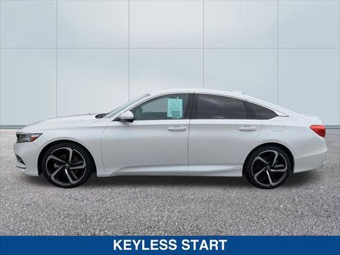 Used 2019 Honda Accord Sport image 2