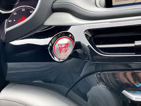 Used 2023 Acura MDX FWD w/ Technology Package image 28